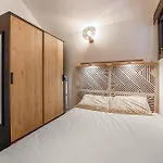 2 Bedroom Awesome In * Meschers-sur-Gironde